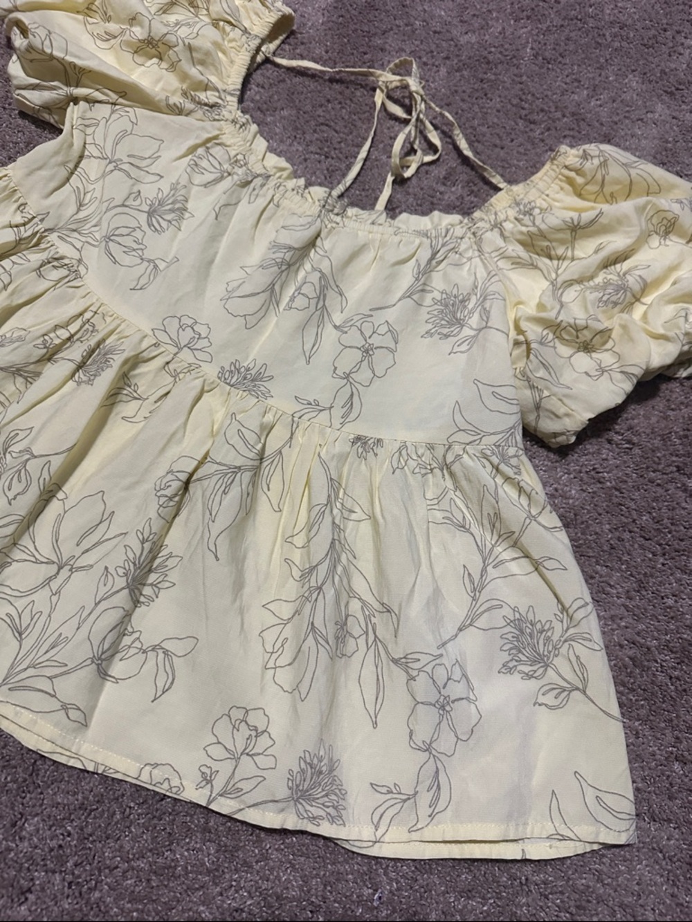Yellow Floral Puff-Sleeve Peasant Top - Picture 2 of 9